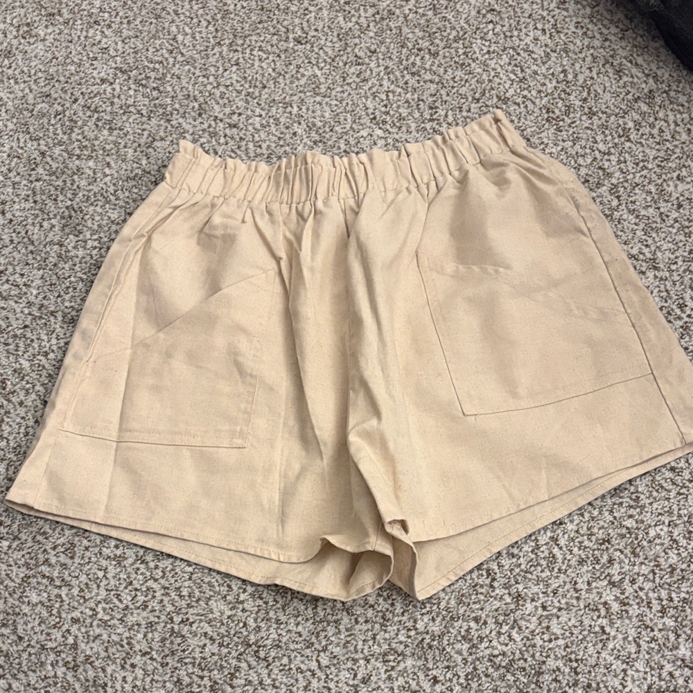 Women's Tan linen/cotton blend Shorts